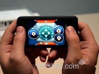 iPhone/iPad秒变游戏机