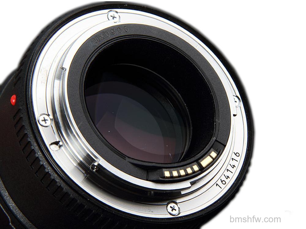 焦点与焦距的关系 佳能EF 100mm F2.8L IS USM 新百微