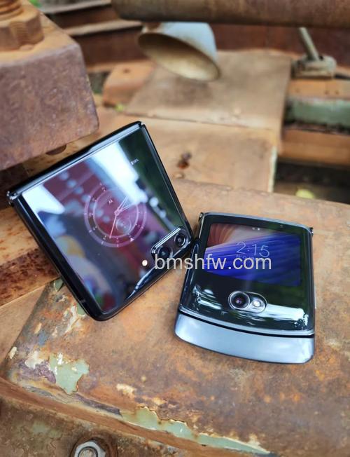 摩托罗拉razr2022值得买吗？摩托罗拉razr2022怎么样【详解】
