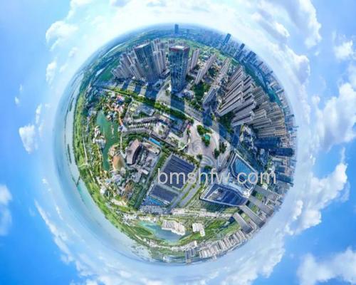 什么是全景摄影？技术原理、特色与发展解析