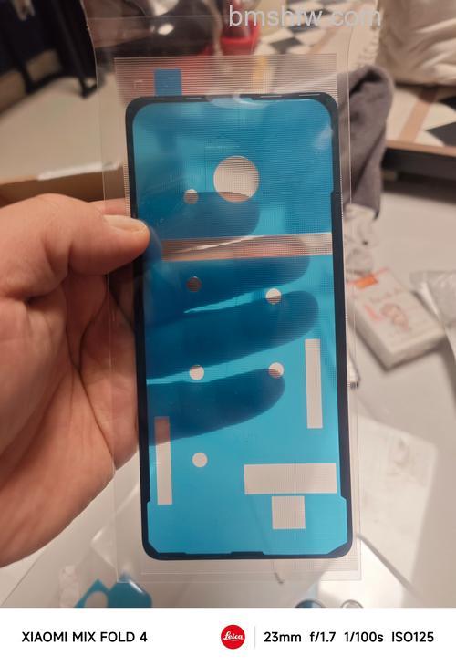 红米Redmi Note 13后盖是玻璃的吗？【详细介绍】