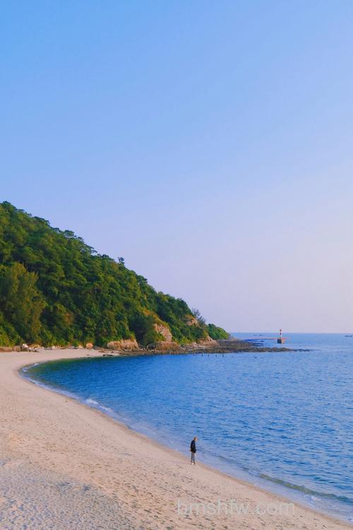 如何拍摄好海岸景象:拍摄地点时机、器材准备、相机设定、脚架安全与清洁设备等5个技巧