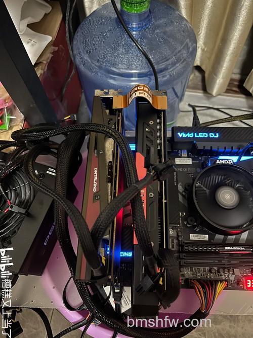 显卡交火是什么？CrossFire与SLI技术详解