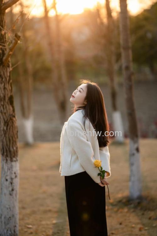 拍出唯美氛围人像摄影有什么技巧