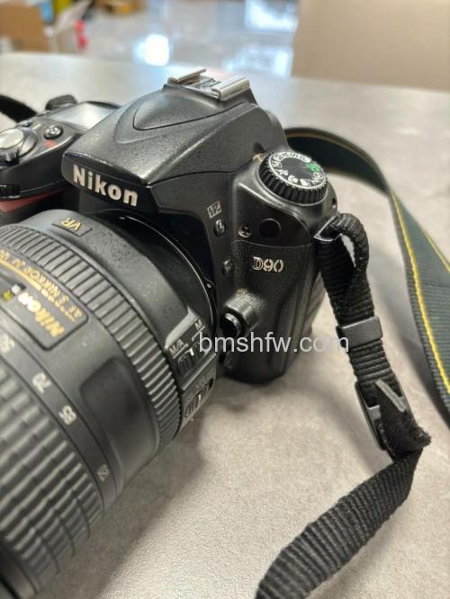 尼康D90怎么样?尼康D90报价约4290元,画质震撼、短片出色、操控精准