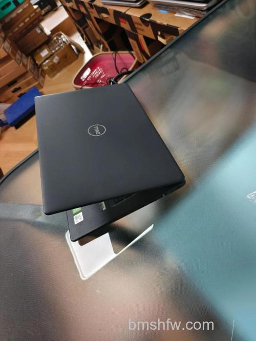 戴尔灵越M4040评测:外观、性能与使用体验