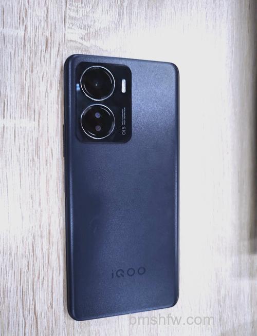 iQOO Z6怎么样？是屏幕指纹吗？详解