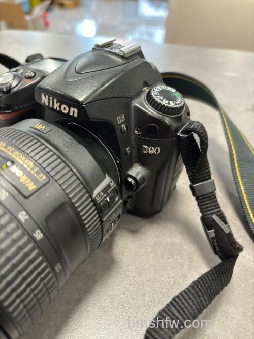 Nikon D90怎么样?价格与性能详解