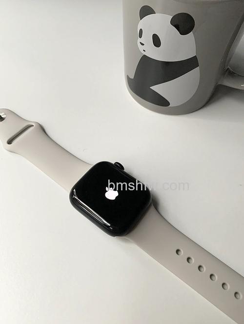 Apple Watch Series 7蜂窝版要插卡吗?无需SIM卡即可独立通信