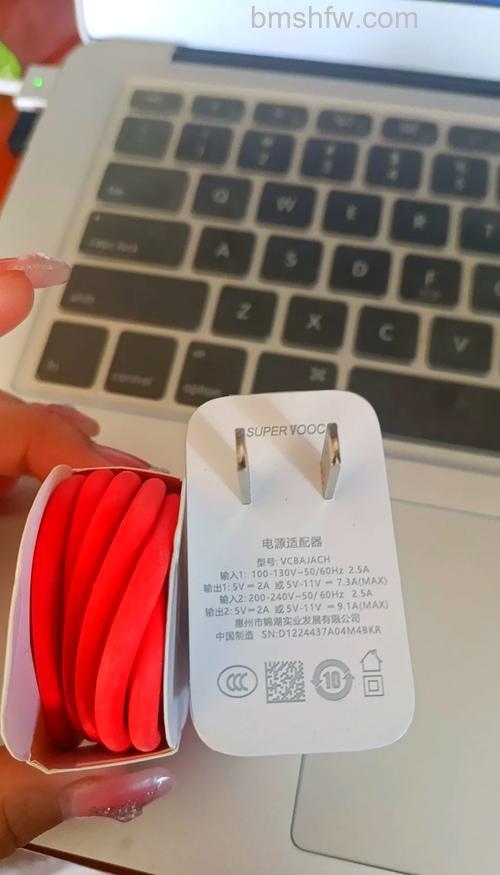 一加Buds Pro有几种充电方式?Type-C有线快充与Qi无线充电两种