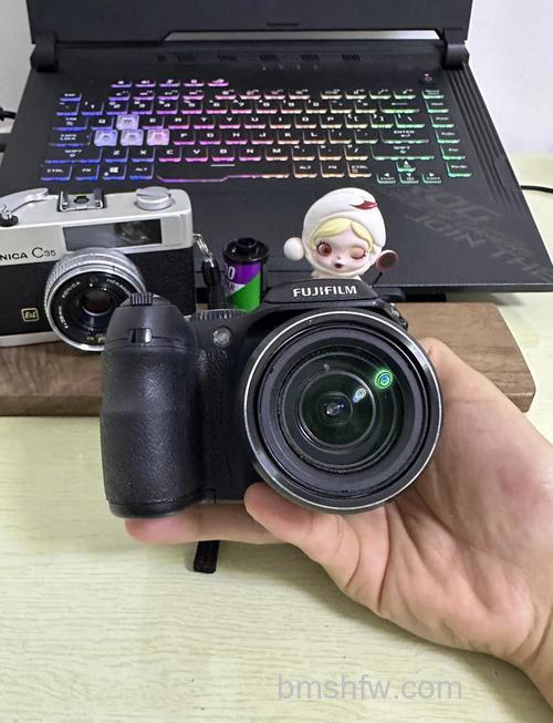 富士S2000HD的最新测评：参数、特点与缺点