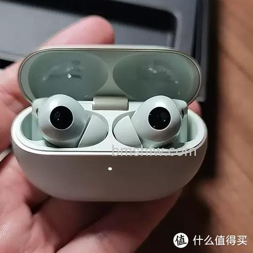 华为FreeBuds 4i和FreeBuds 2 Pro哪个好?区别对比与购买建议