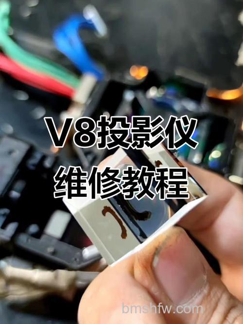 坚果投影仪黄屏怎么修？光路与显示芯片检修方法