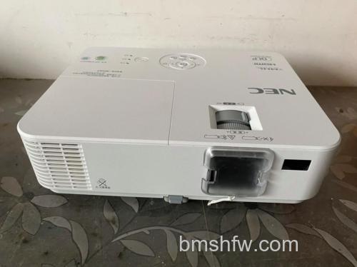 二手投影仪值得买吗?选购注意事项全面解析