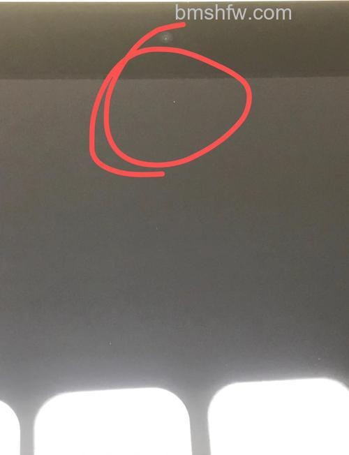 iPad屏幕有一条白线会不会影响使用？原因与处理建议详解