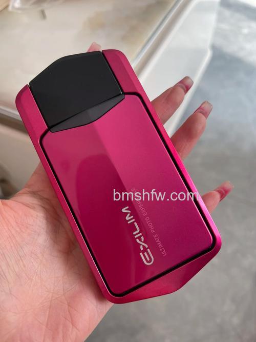 卡西欧TR150报价及评测:自拍神器的功能与价格解析