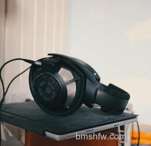 新款耳机测评:森海塞尔HD800怎么样与热门耳机推荐