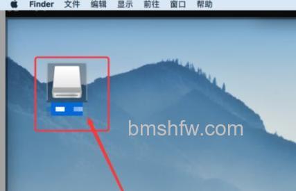 MacBook Pro 2021怎么打开U盘?桌面识别与安全推出方法