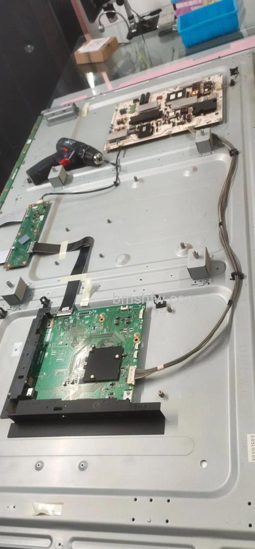 夏普电视维修注意事项:液晶面板与主板常见问题