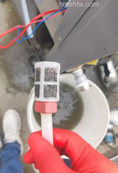 空气能热水器如何除垢？方法和注意事项详解
