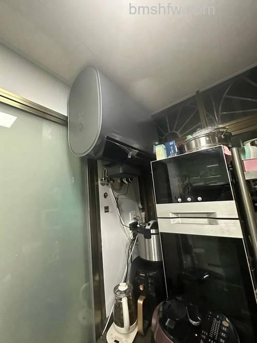 热水器四周的外壳接缝处有水漏出来怎么办?【解决方法】