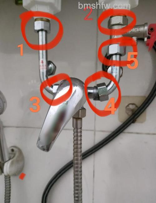 热水器箱体漏水还能用吗?解决方法详解