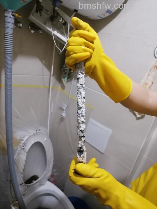 史密斯电热水器水垢怎么清理？内胆与加热棒清洗全攻略