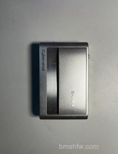 索尼T200相机怎么样?小巧机身蕴含强大功能