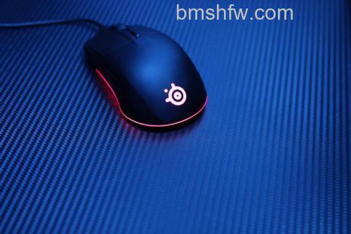 赛睿推小手版Rival 110鼠标：1:1精准追踪与轻量化设计