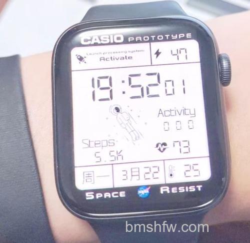 荣耀MagicWatch2怎么设置太空液晶表盘和太空人表盘